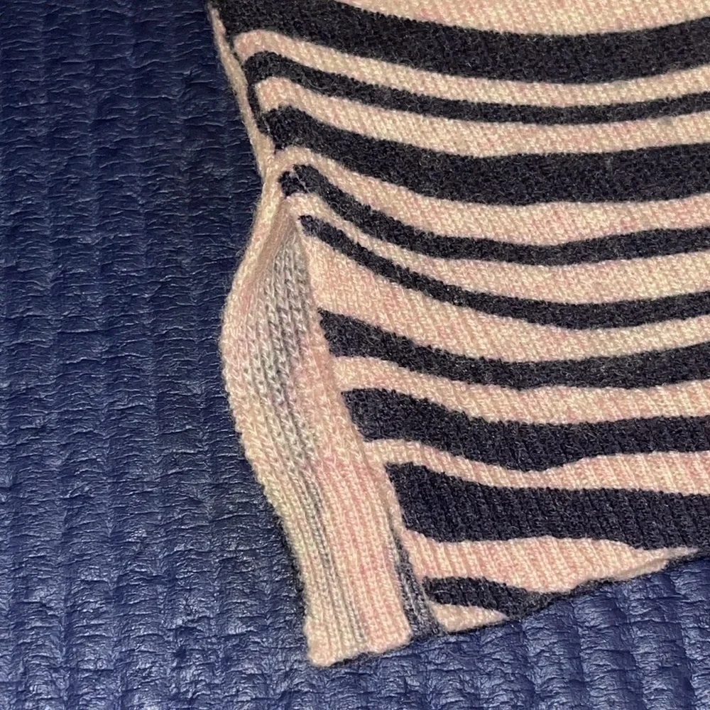 J.Crew Everyday Long Sleeve Cashmere Zebra Print Pink/Blue Sweater Sz. S